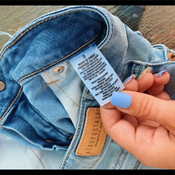 distressed jean shorts - Picture 6 of 8